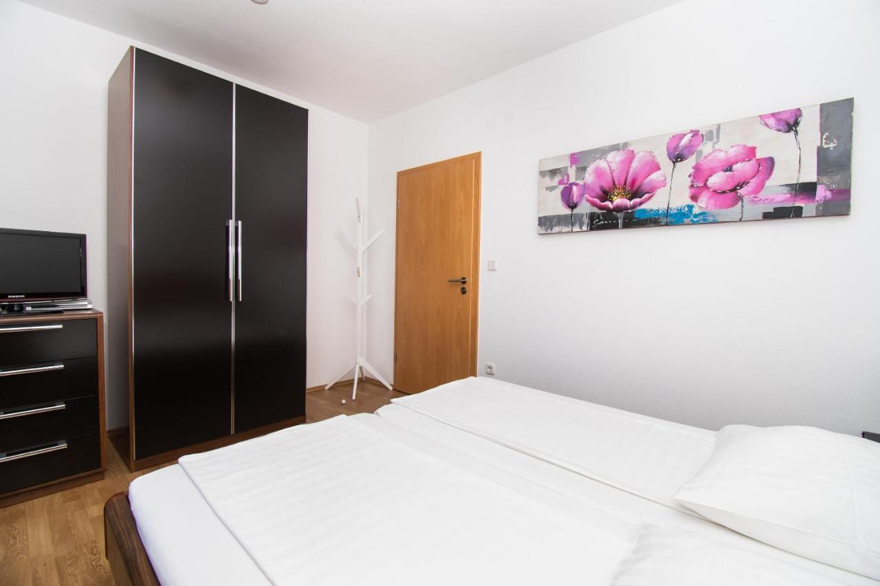 Apartments Kendes โวดีเซ ภายนอก รูปภาพ