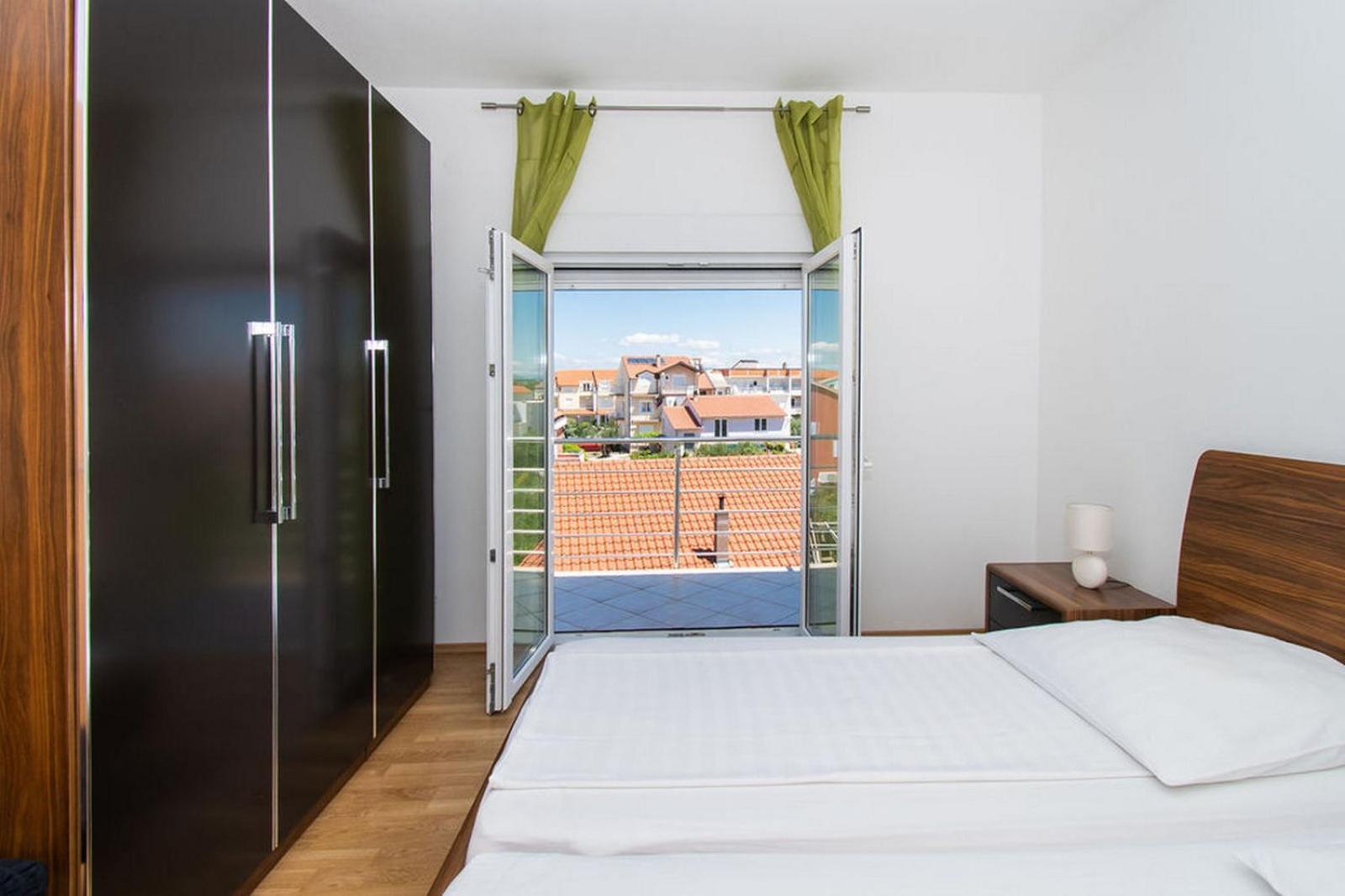 Apartments Kendes โวดีเซ ภายนอก รูปภาพ