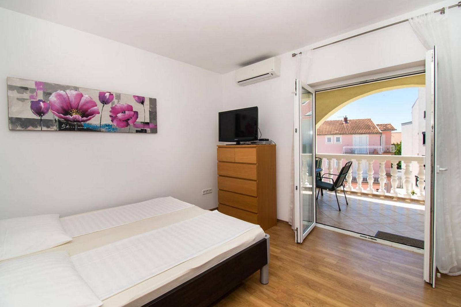 Apartments Kendes โวดีเซ ภายนอก รูปภาพ