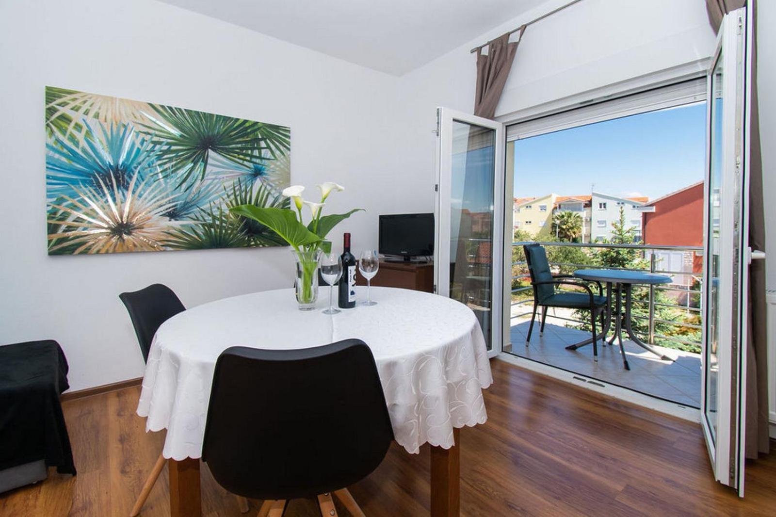 Apartments Kendes โวดีเซ ภายนอก รูปภาพ